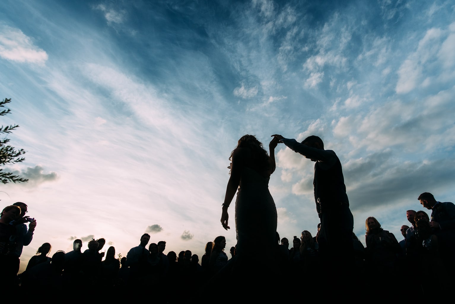 Anna Pumer Photography festival wedding hertfordshire first dance outside