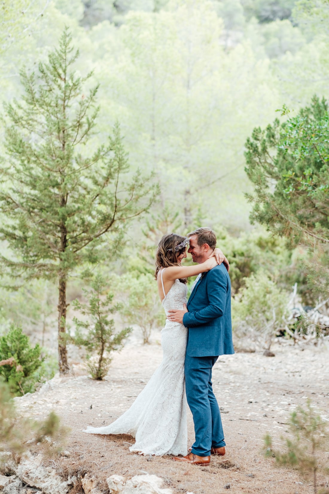 ibiza travel wedding bride and groom photo in the pine forest