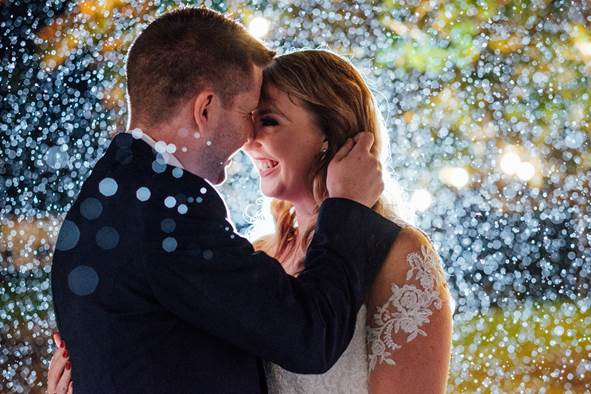 rainy wedding